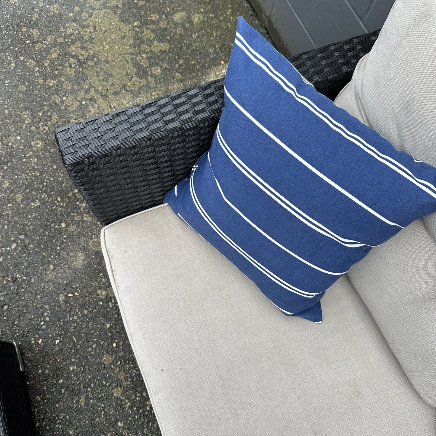 Patio Wicker Love Seat + Coffee Table