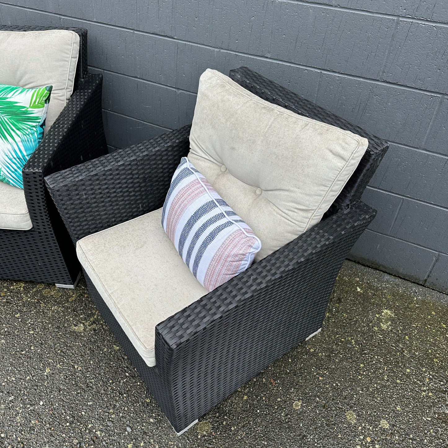 Wicker 2 Patio Chairs
