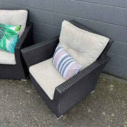 Wicker 2 Patio Chairs