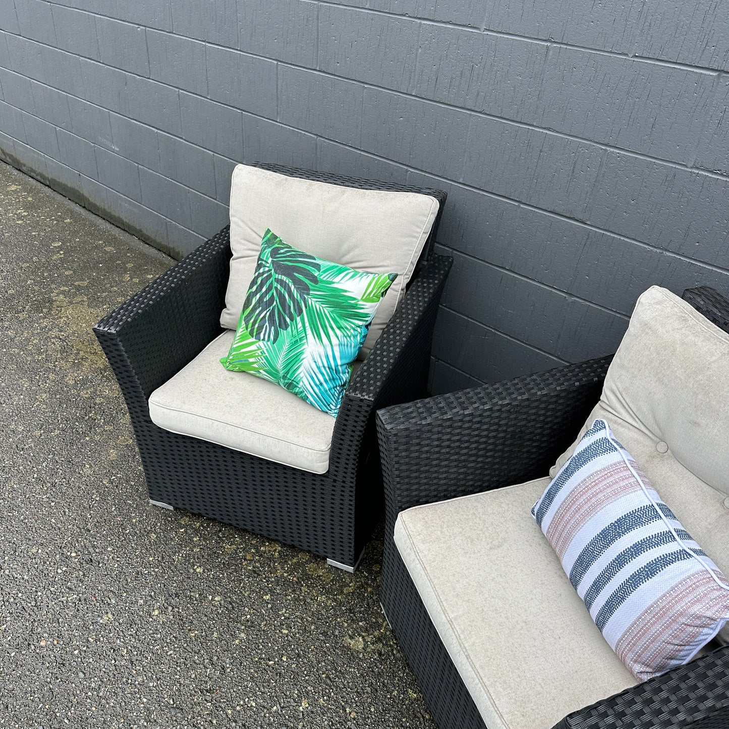 Wicker 2 Patio Chairs