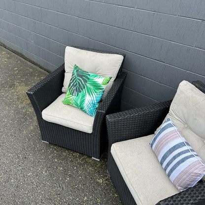 Wicker 2 Patio Chairs