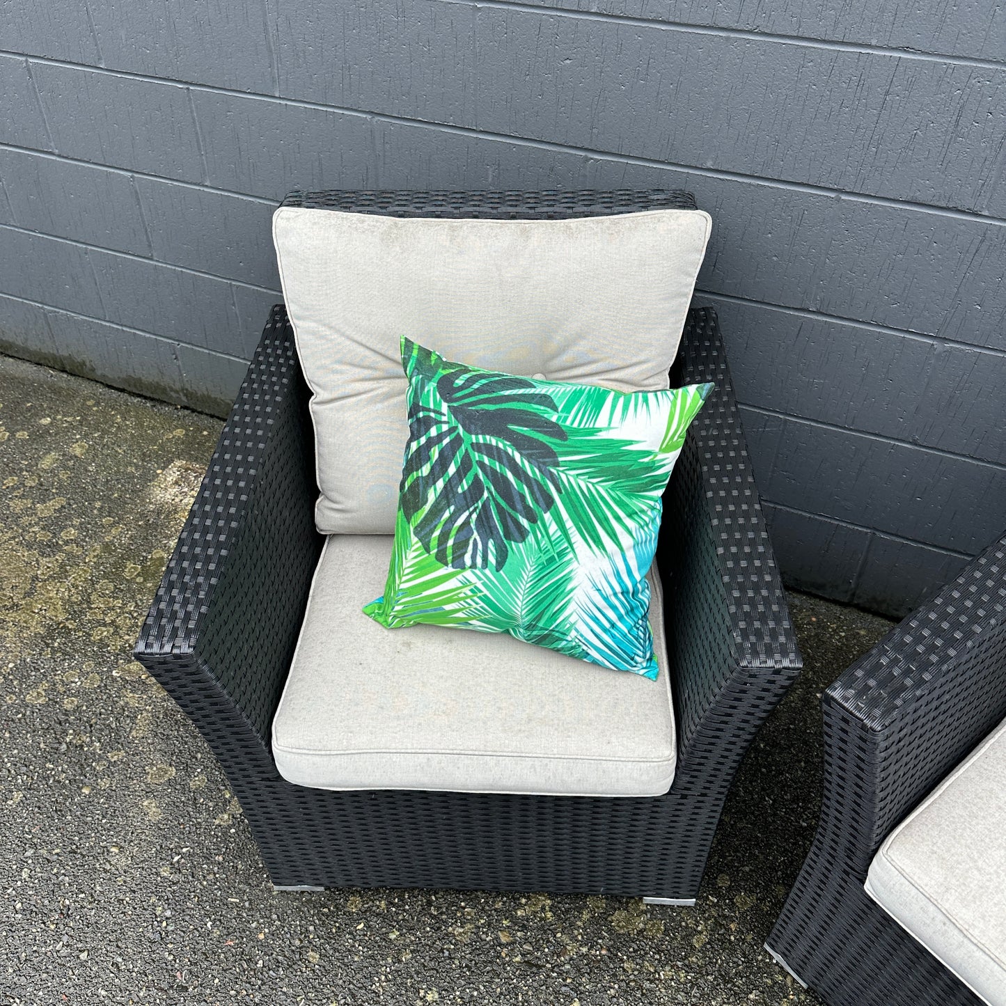 Wicker 2 Patio Chairs