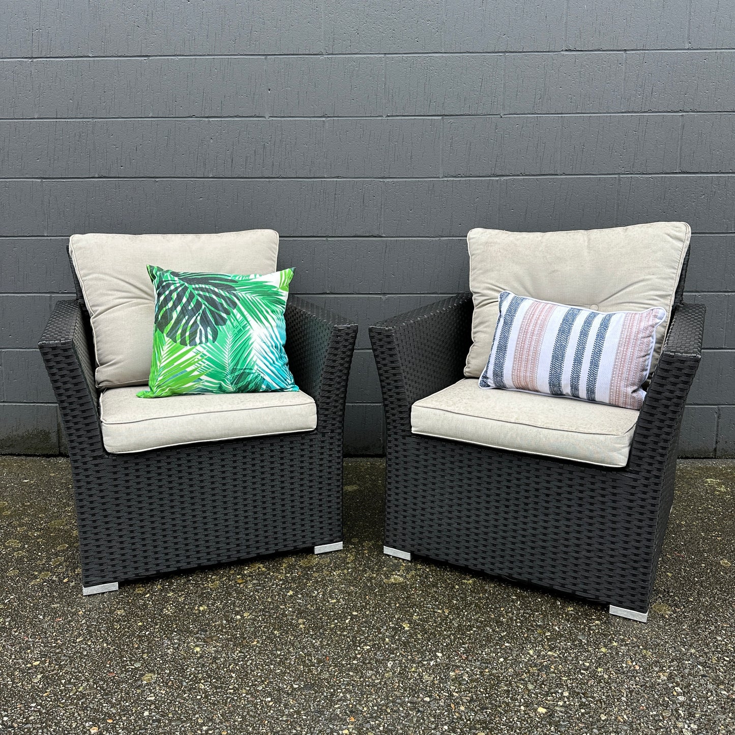 Wicker 2 Patio Chairs