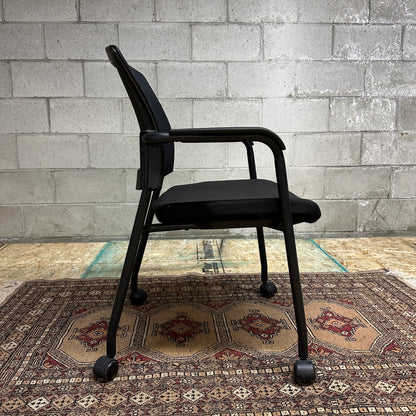 Aero Stackable Guest Chair on Wheels (x1)