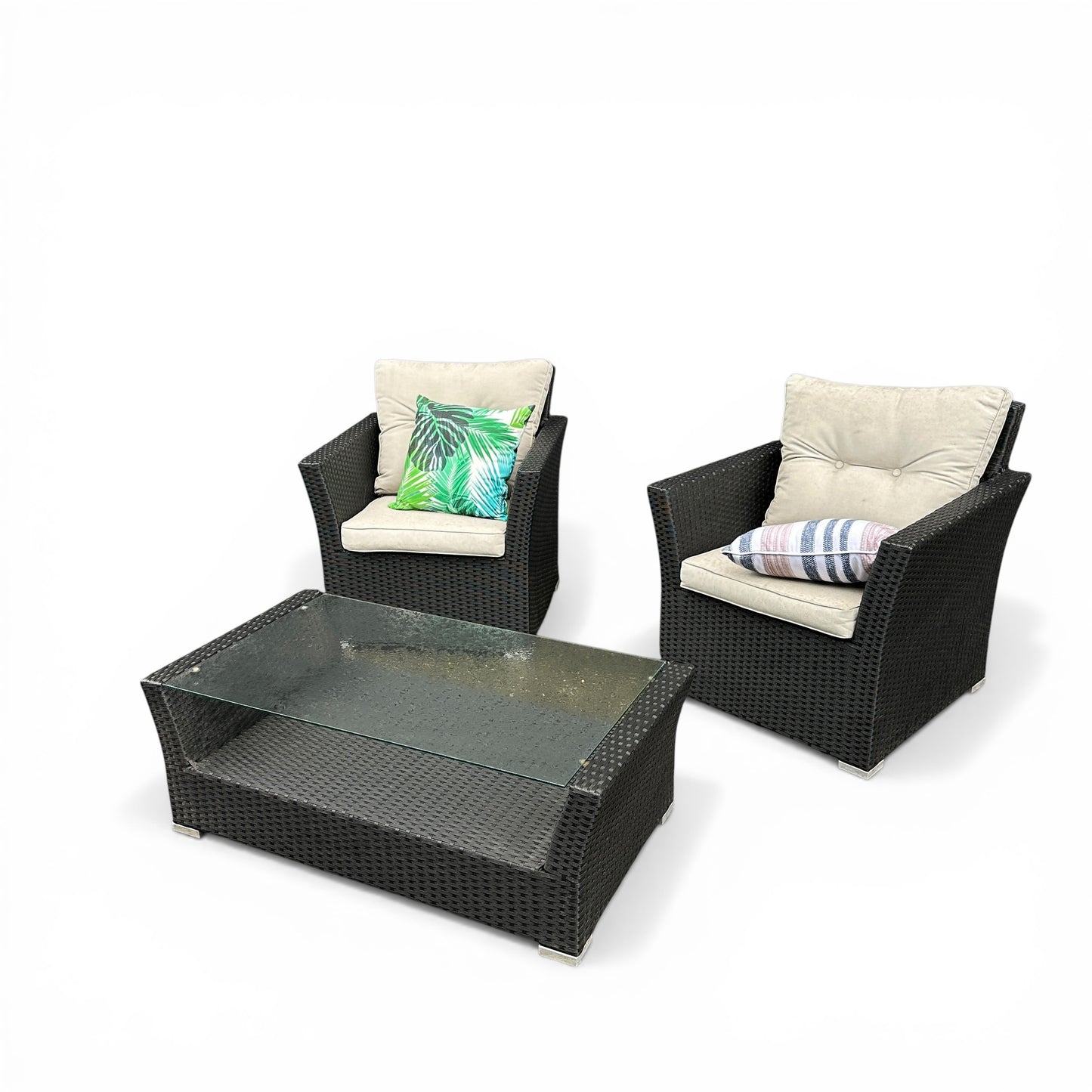 Wicker 2 Patio Chairs + Coffee Table