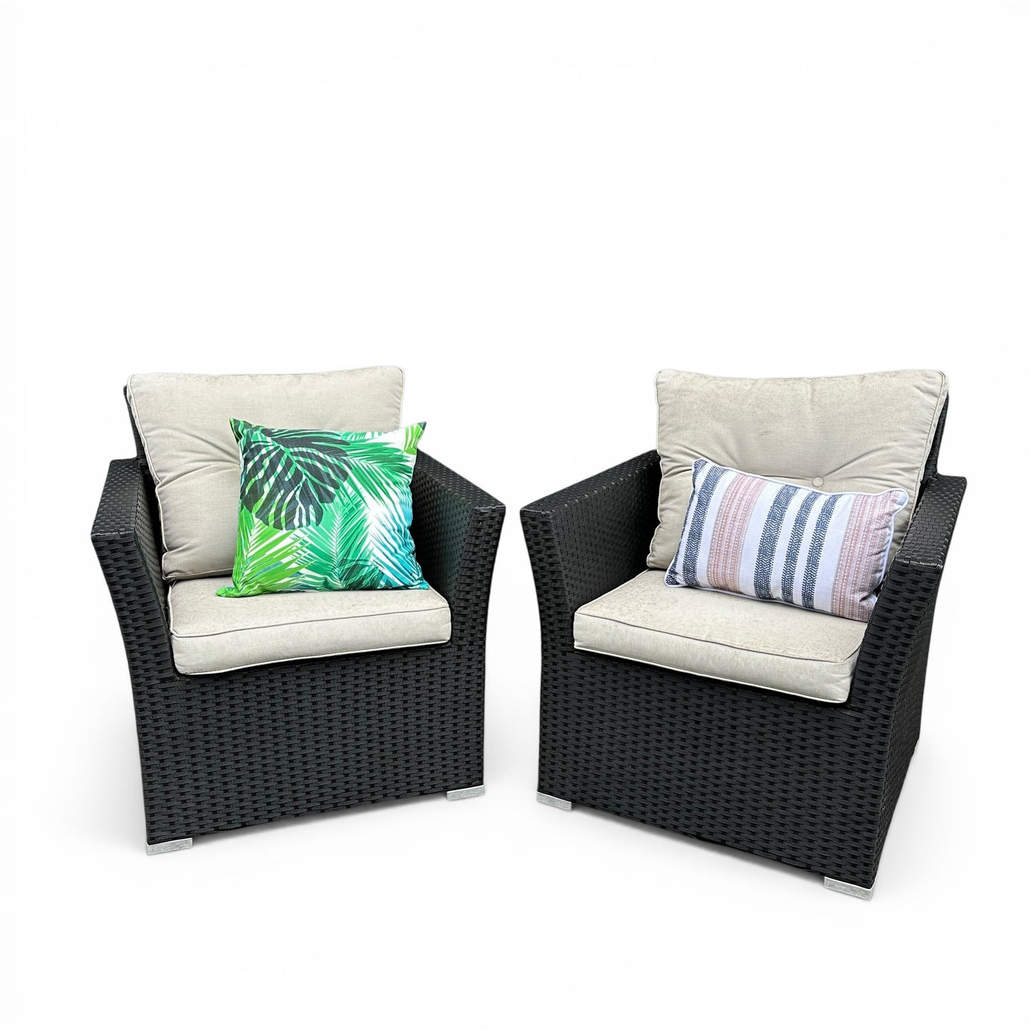 Wicker 2 Patio Chairs