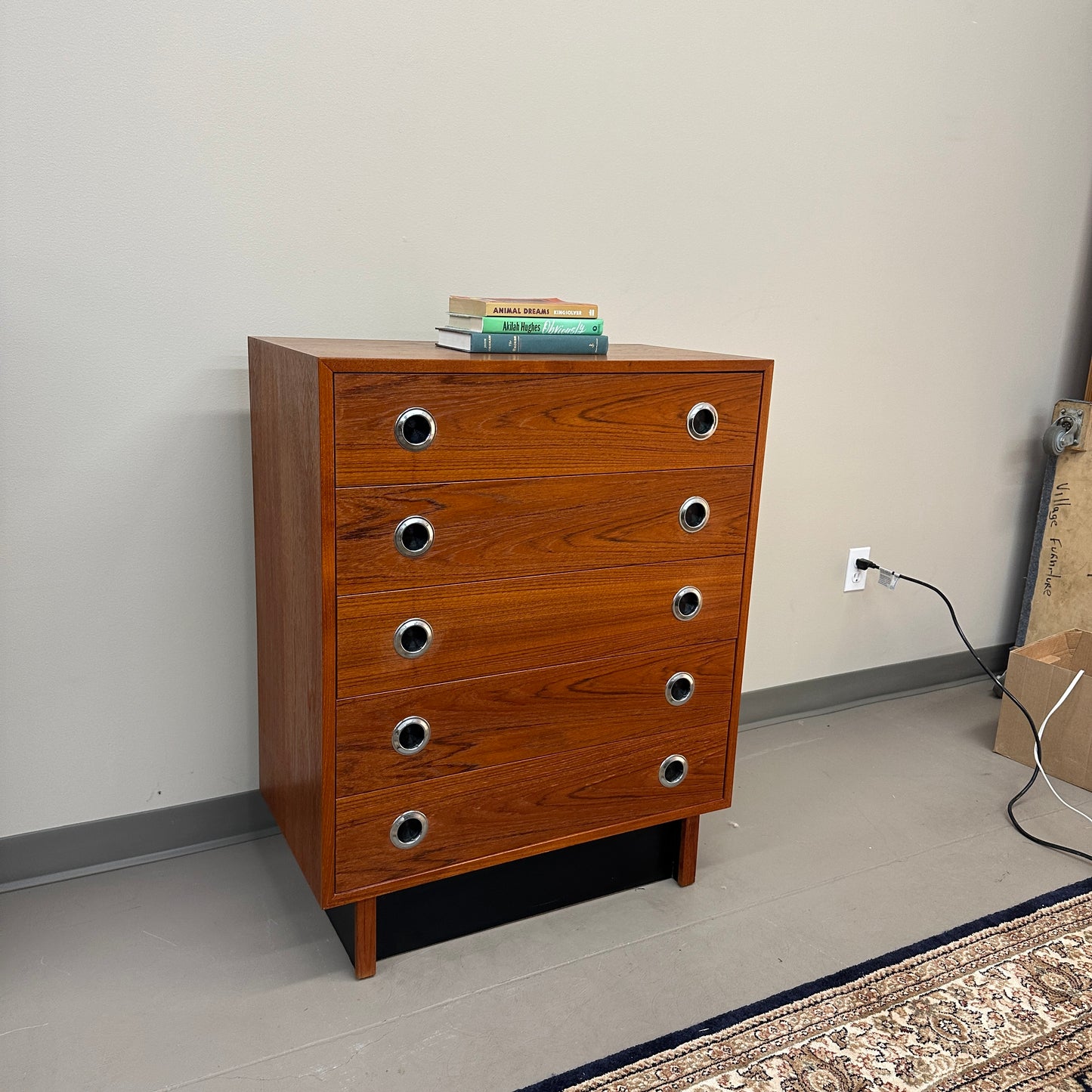 Mid-Century Modern Teak 5 Drawers Highboy Dresser