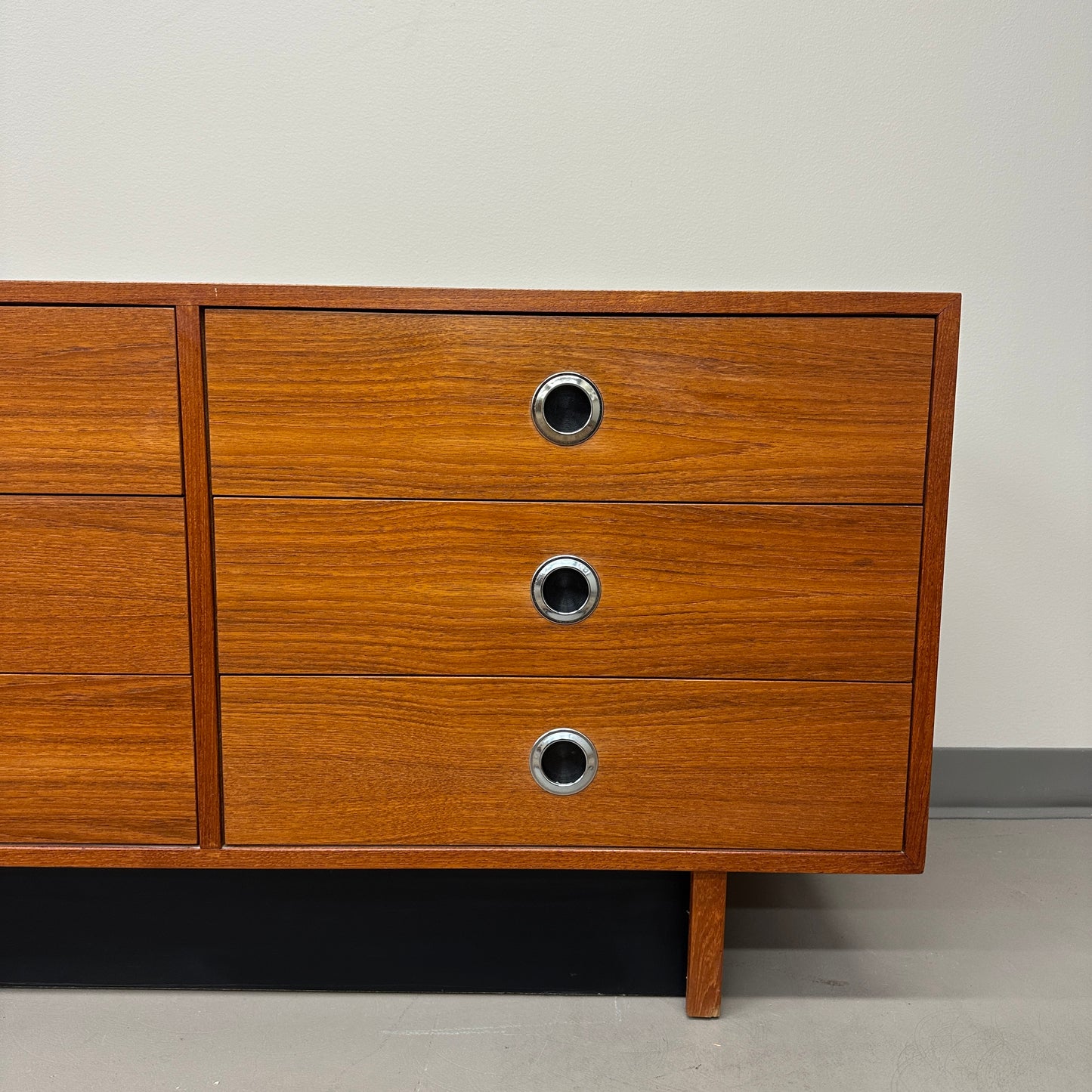 Mid-Century Modern Teak 9 Drawers Dresser