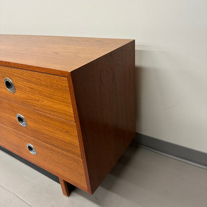 Mid-Century Modern Teak 9 Drawers Dresser