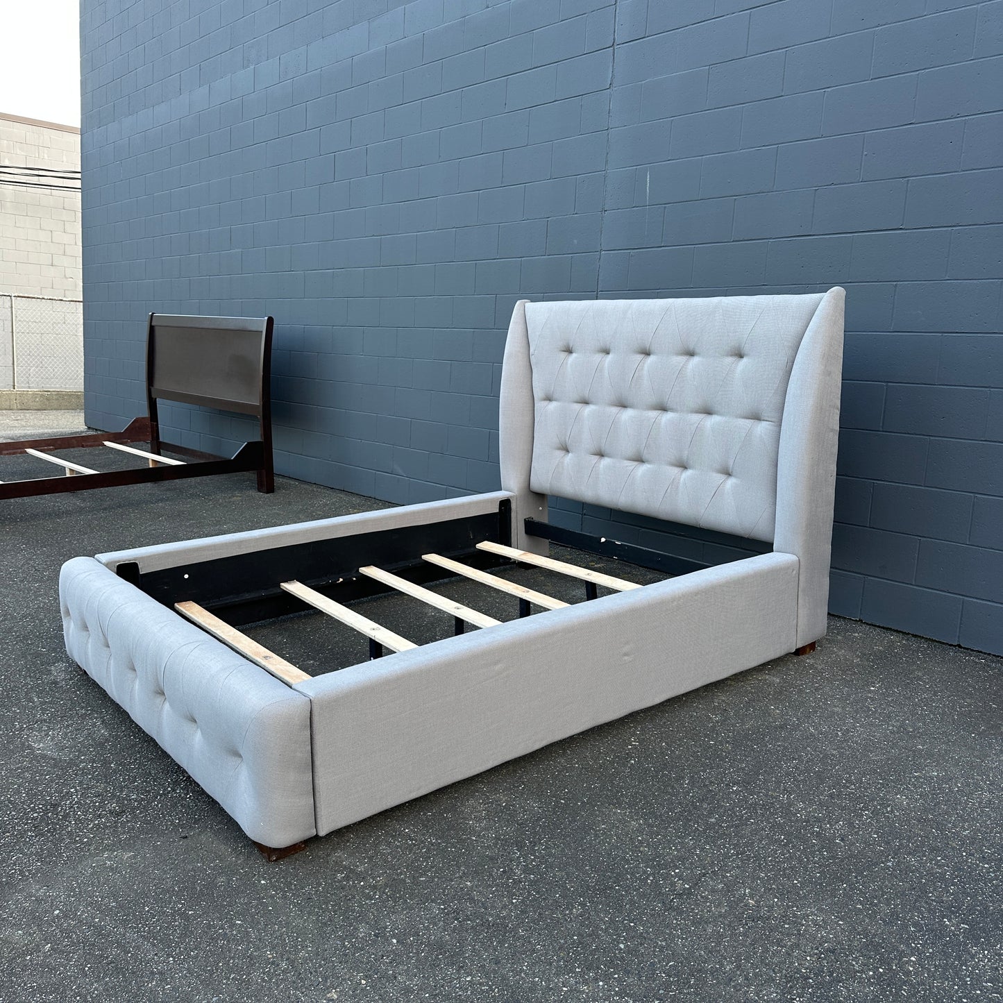 Grey Tufted Queen Size Bed