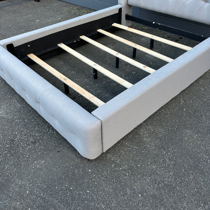 Grey Tufted Queen Size Bed