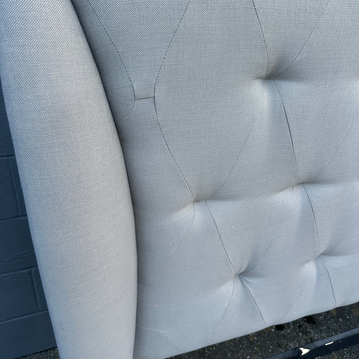 Grey Tufted Queen Size Bed