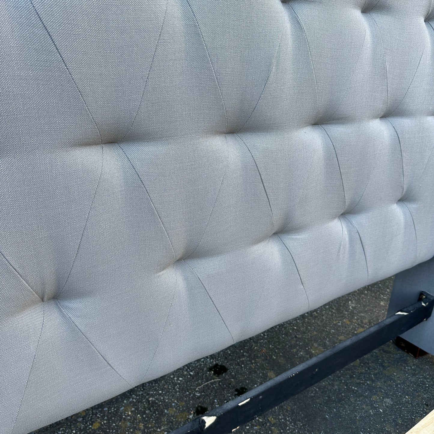Grey Tufted Queen Size Bed
