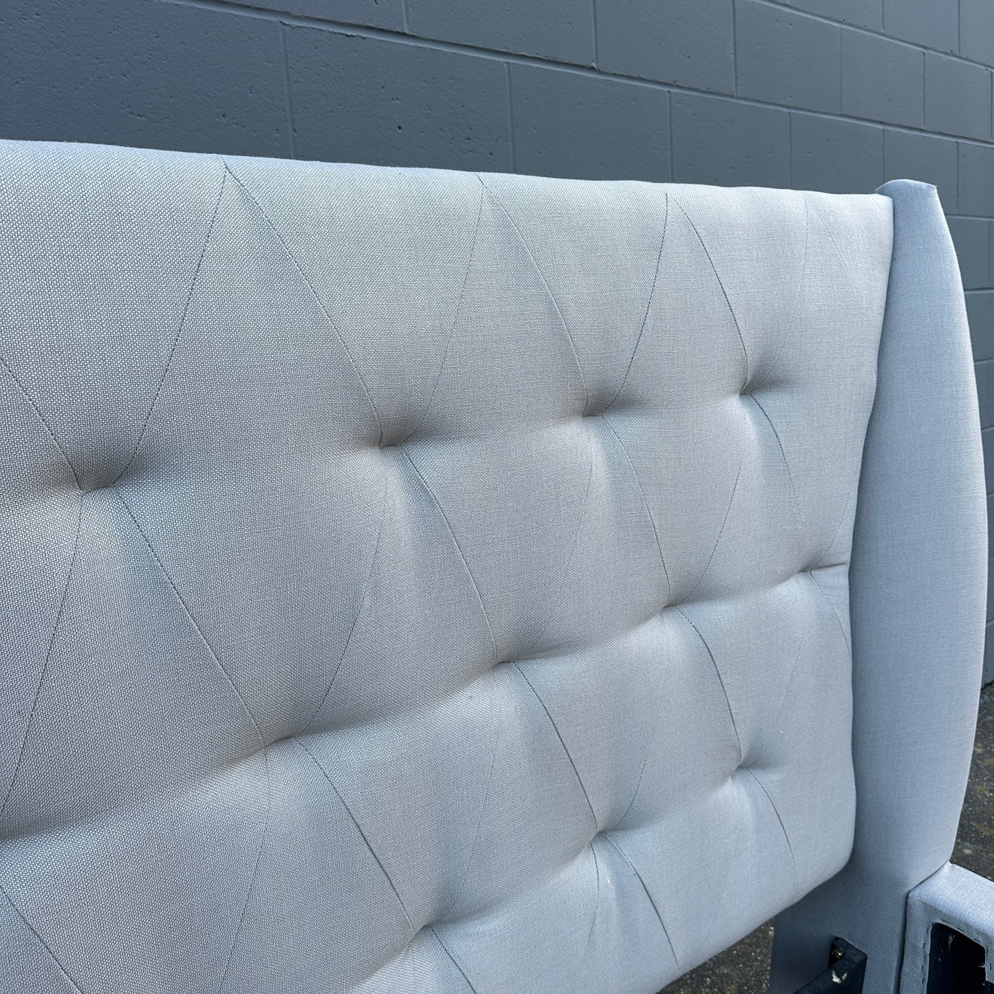 Grey Tufted Queen Size Bed