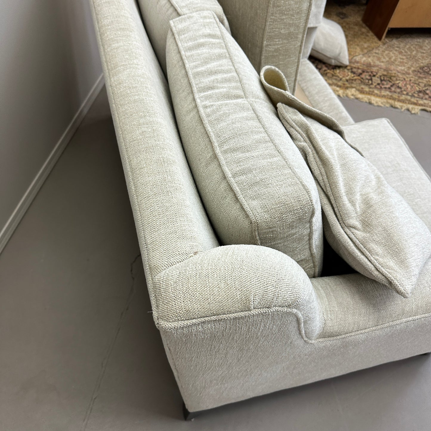 Lazar Modern Loveseat - High End