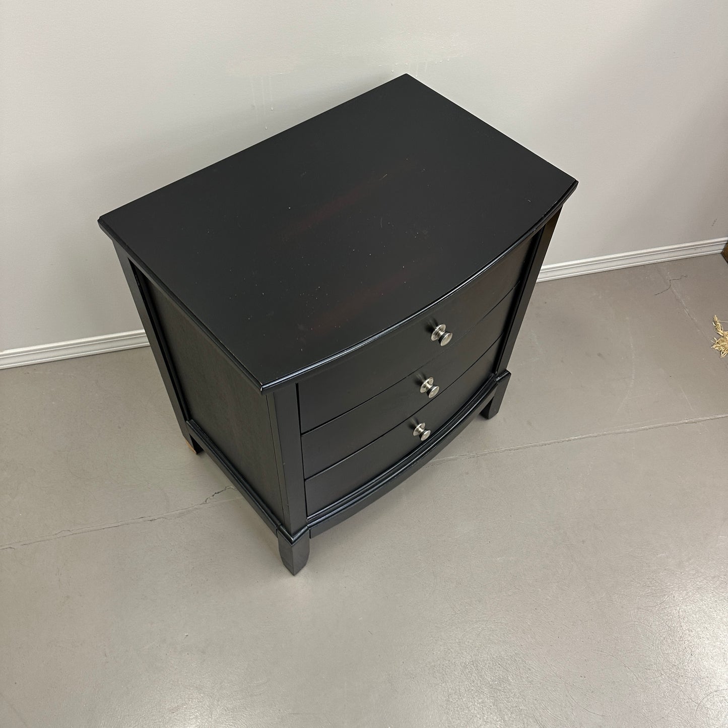 3 Drawers Dark Nightstand