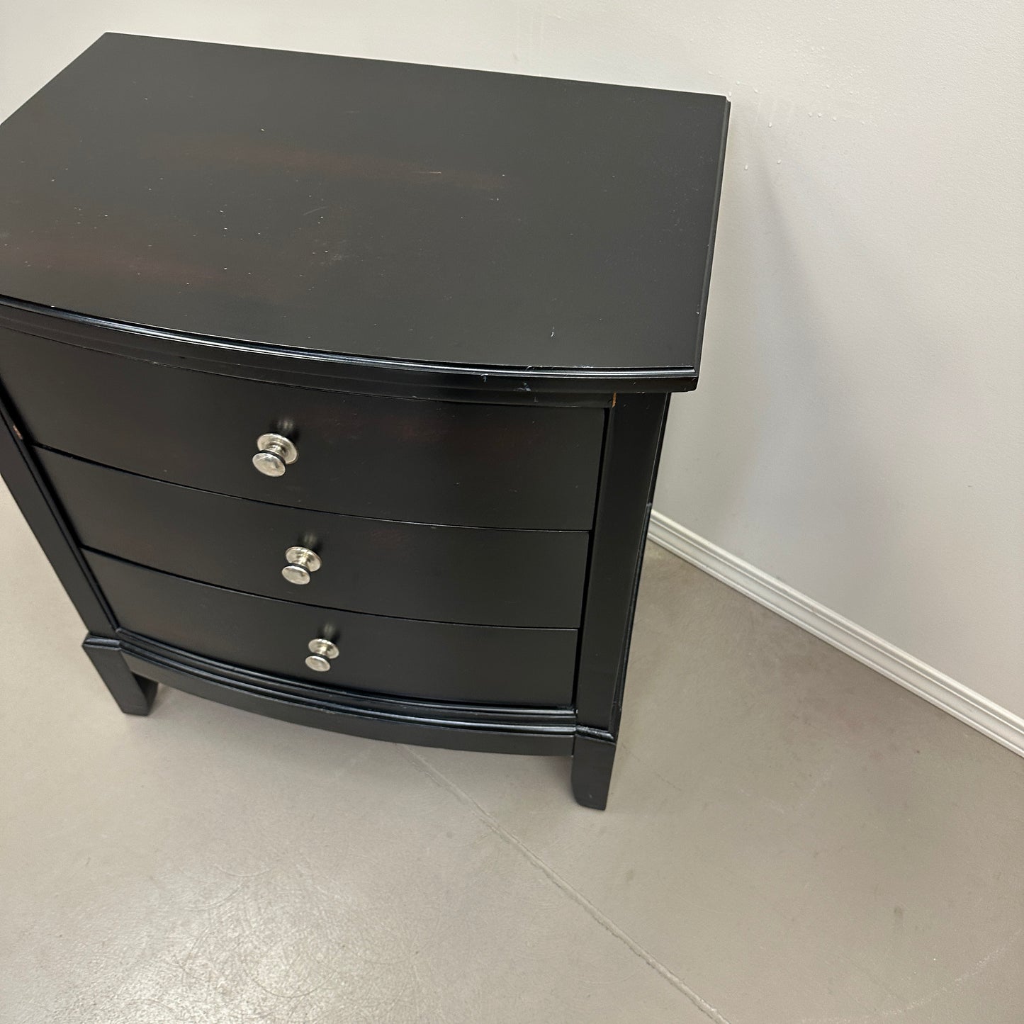 3 Drawers Dark Nightstand