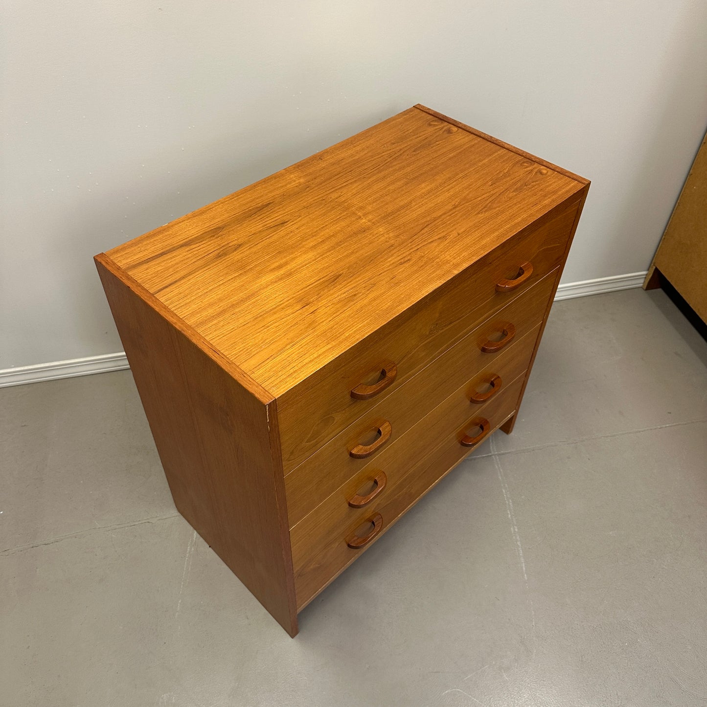 Small Mid-Century Teak 4 Drawers Dresser