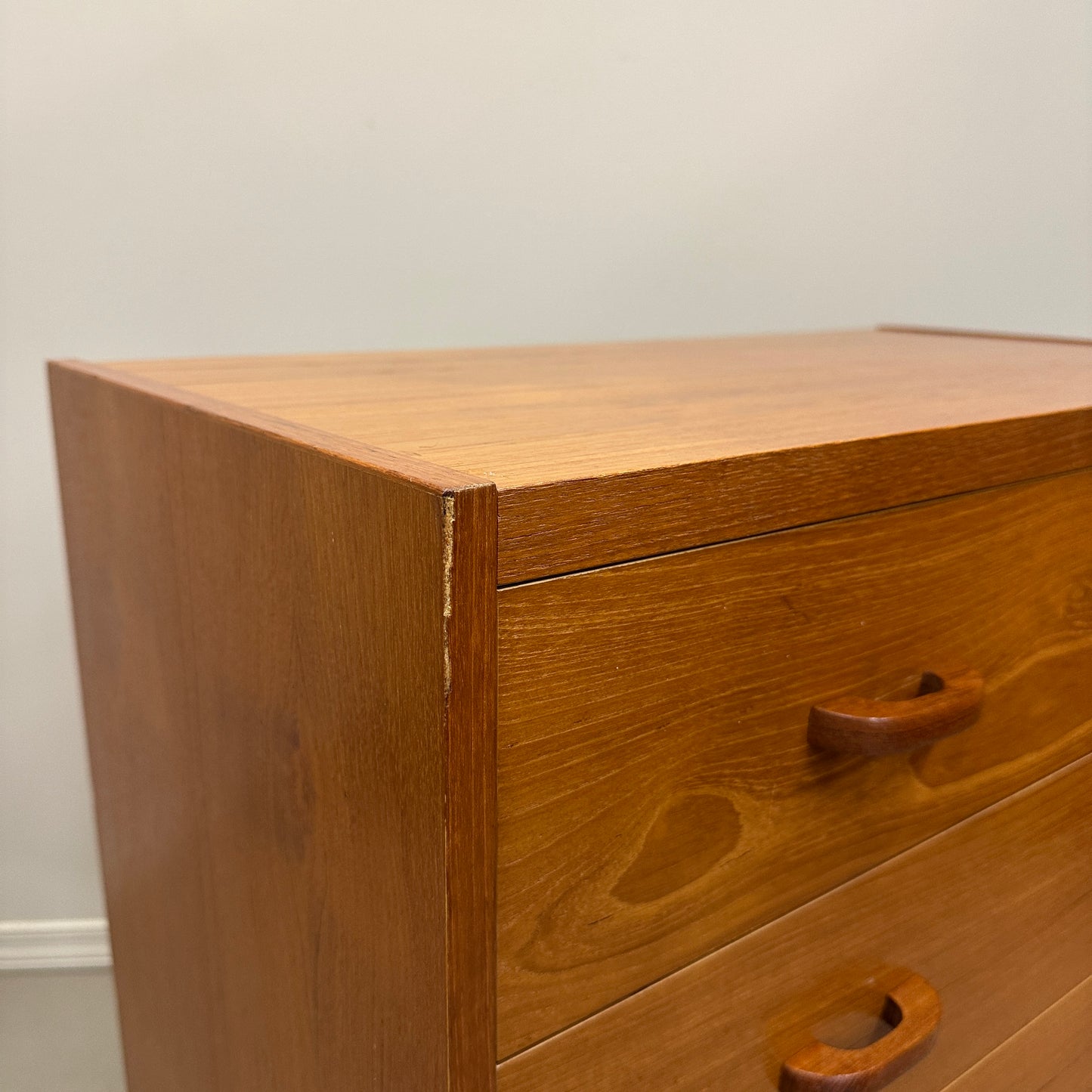 Small Mid-Century Teak 4 Drawers Dresser