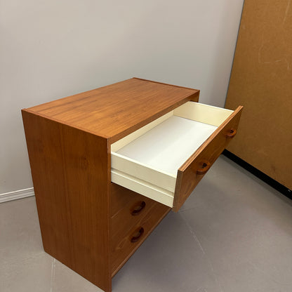 Small Mid-Century Teak 4 Drawers Dresser