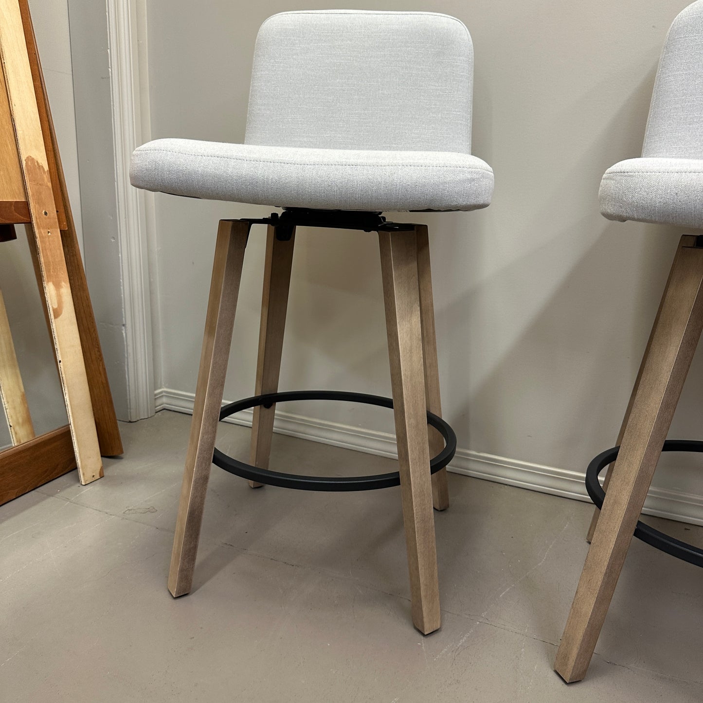 Amisco Visconti Swivel Stools (x3)