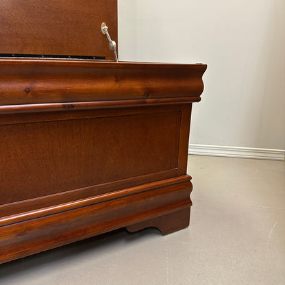 Cherry Blanket Chest/Storage