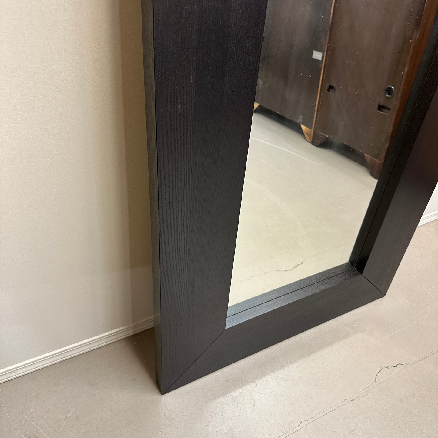 Mongstad Floor Mirror
