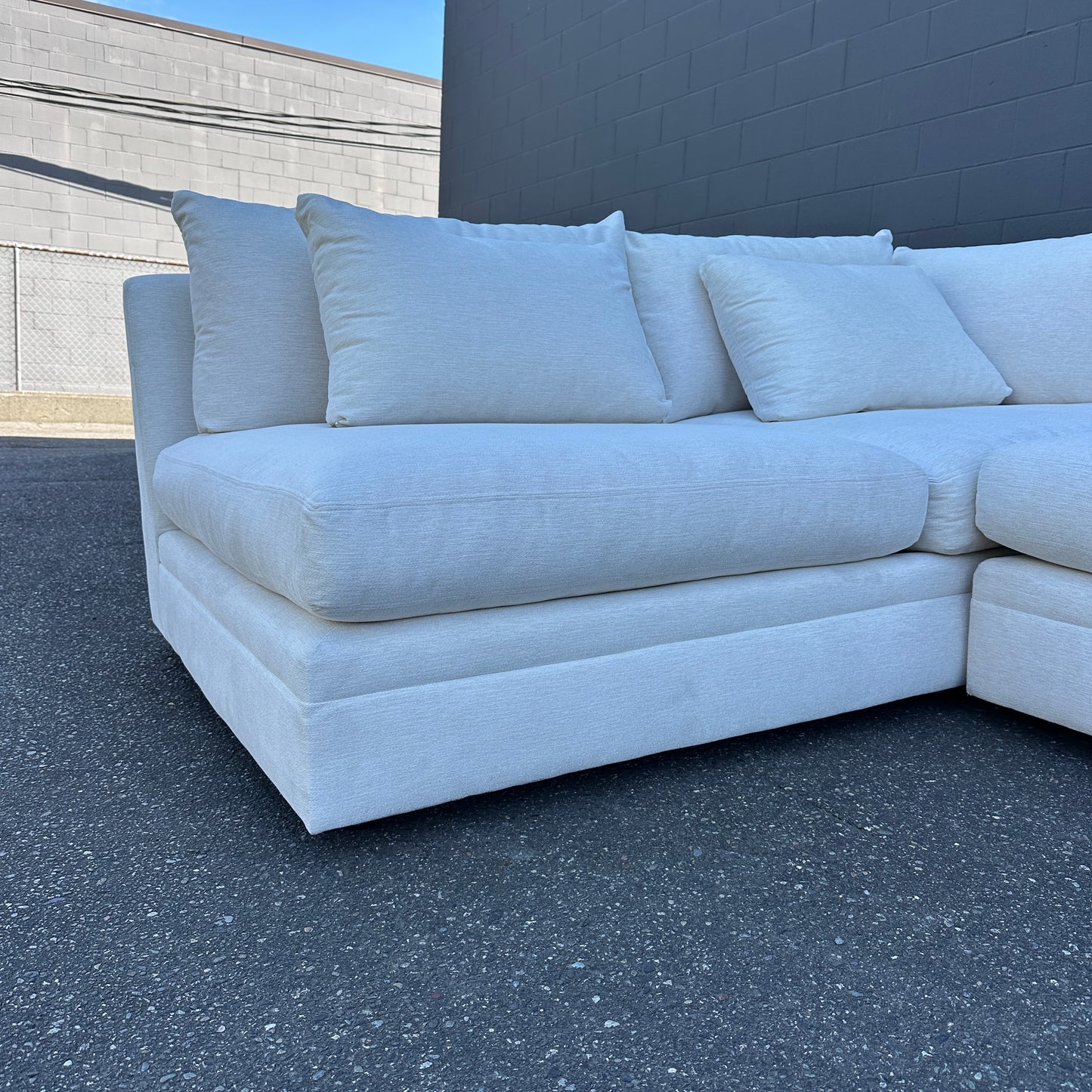 Muse & Merchant Bradford Sectional