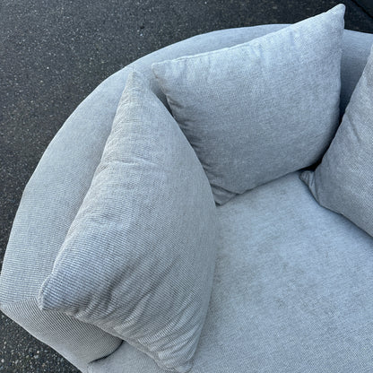 JL Roundabout Cuddle Swivel Chair