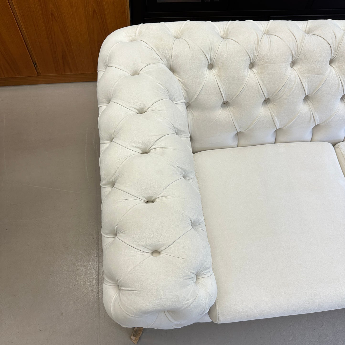 Bella Modern Tufted Velvet Sofa