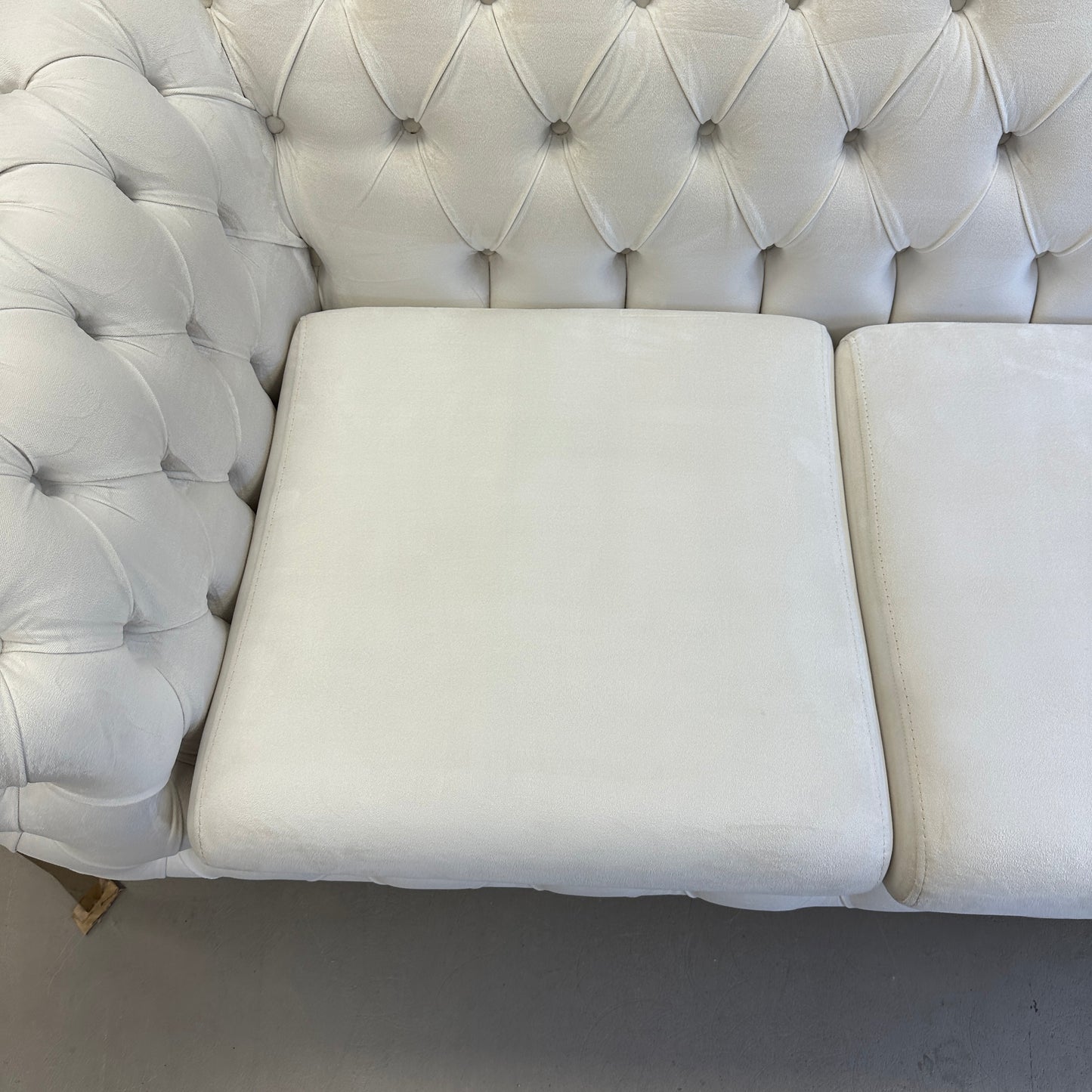 Bella Modern Tufted Velvet Sofa