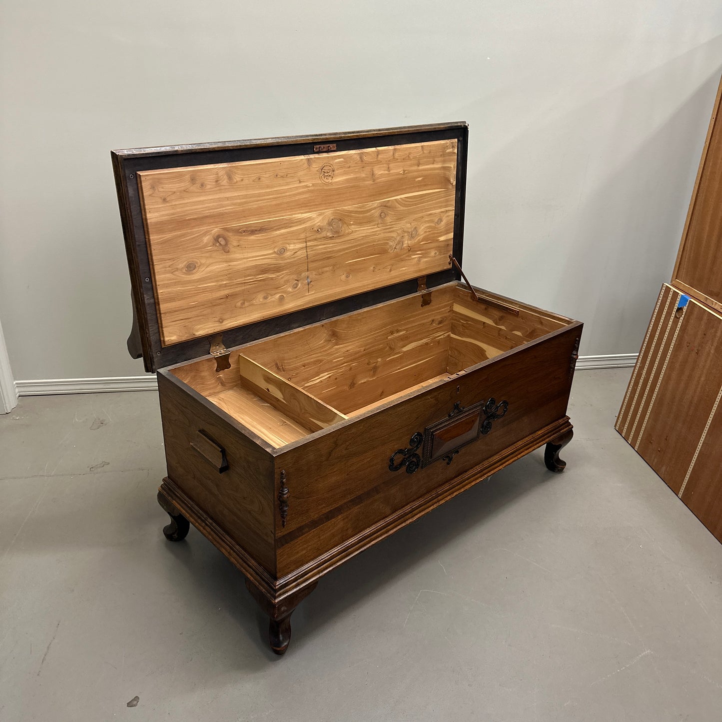 Antique Honderich Cedar Bench Chest