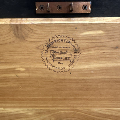 Antique Honderich Cedar Bench Chest