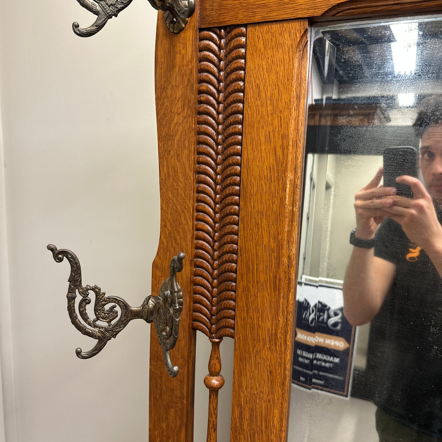 1900s American Antique Oak Hall Tree