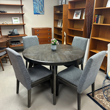Ashley Besteneer Round Dining Set