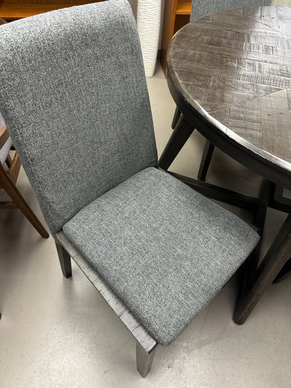 Ashley Besteneer Round Dining Set
