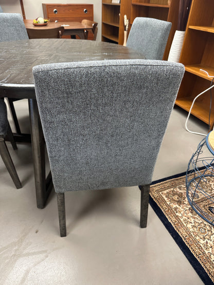 Ashley Besteneer Round Dining Set