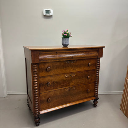 Antique Victorian Mahogany Chest of Drawers