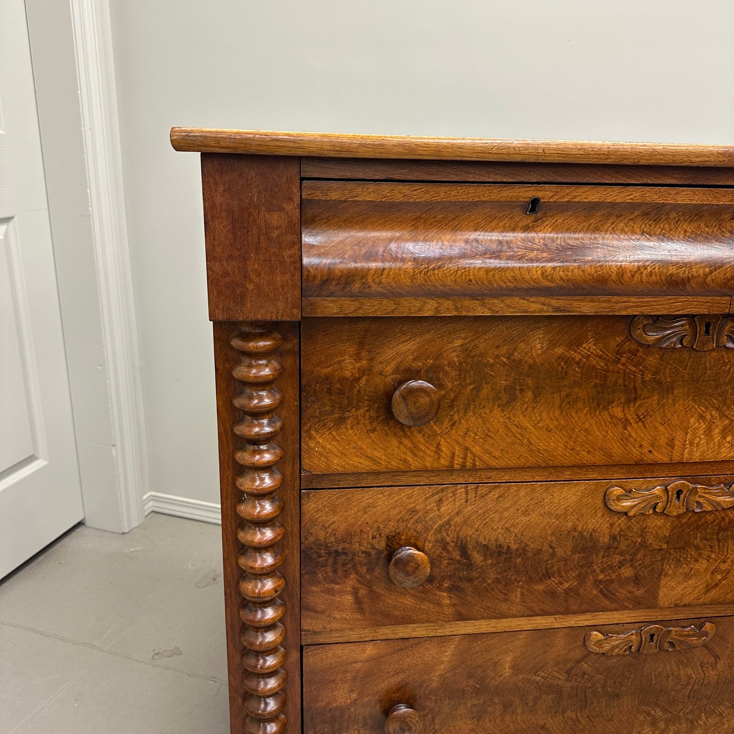 Antique Victorian Mahogany Chest of Drawers