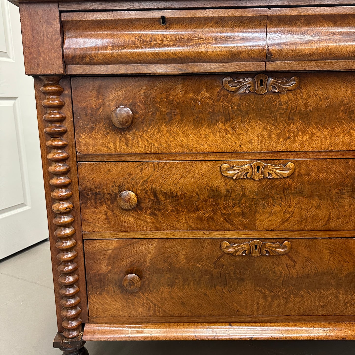 Antique Victorian Mahogany Chest of Drawers