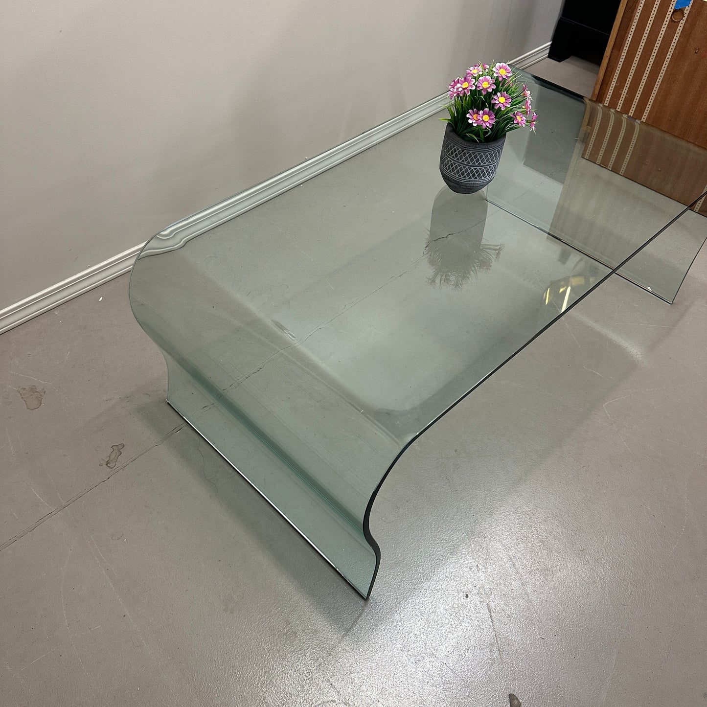 Modern Curved Glass Coffee Table