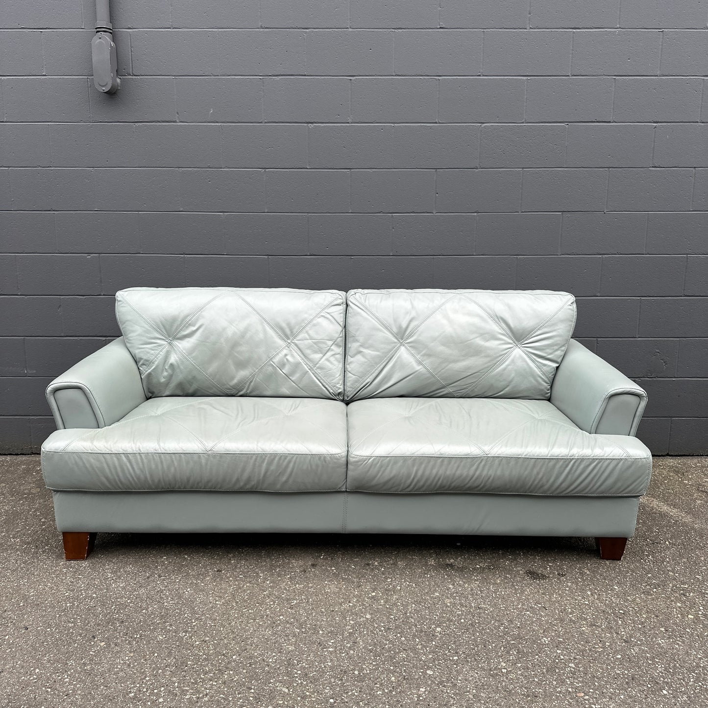 Chateau d'Ax Vita Leather Sofa