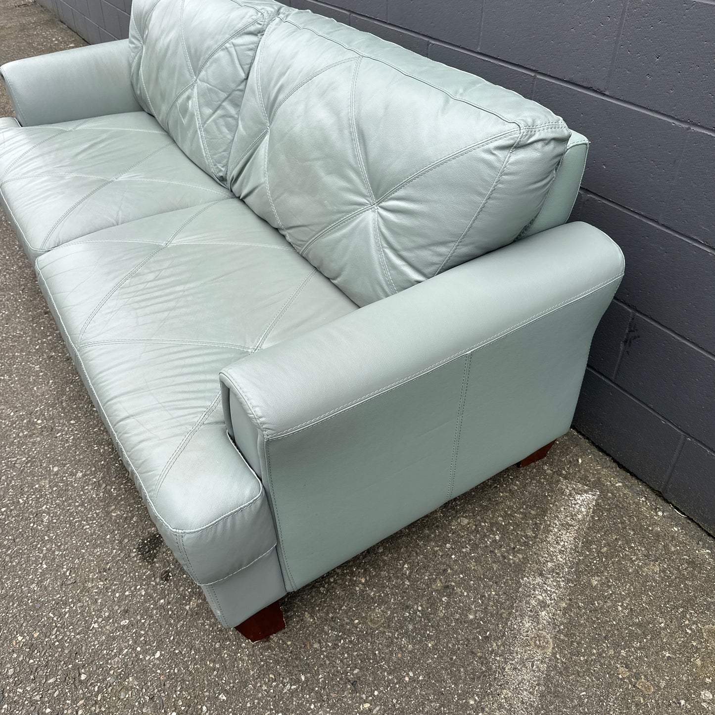 Chateau d'Ax Vita Leather Sofa
