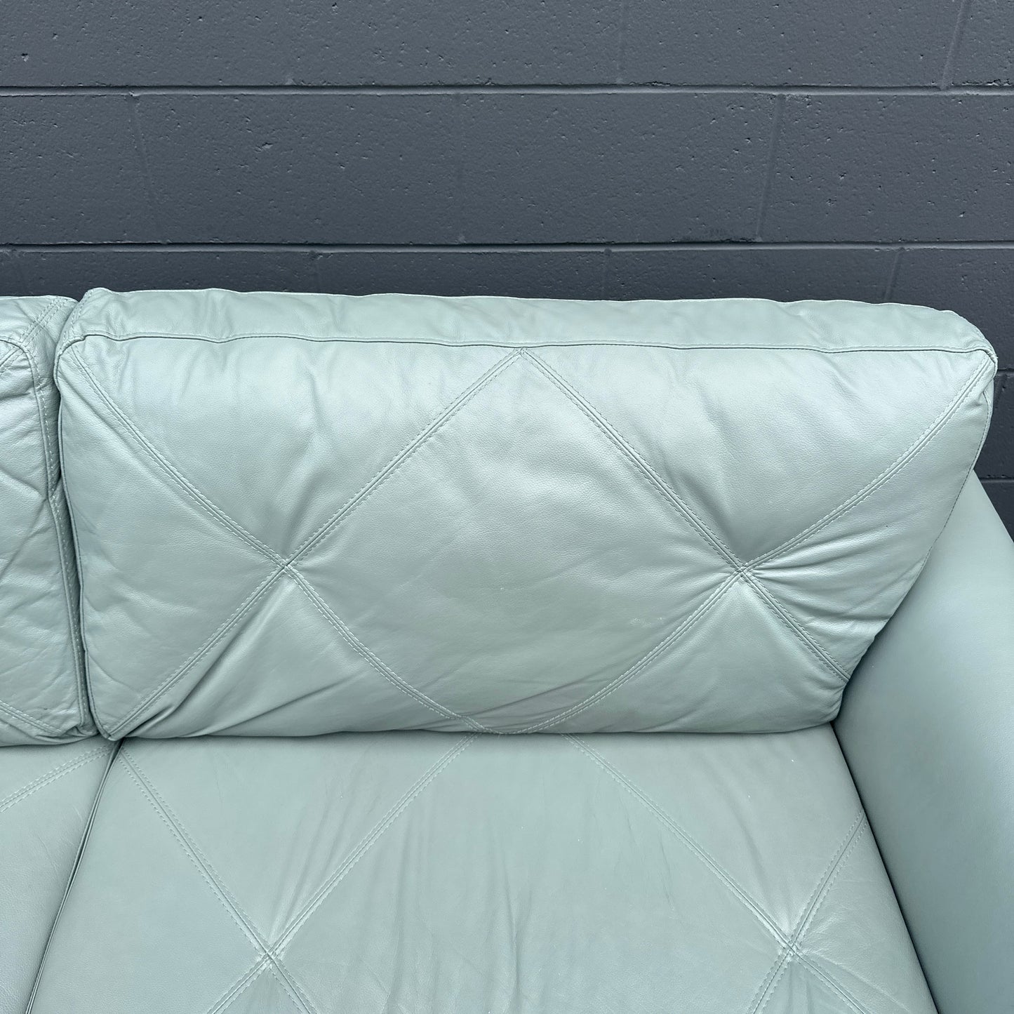 Chateau d'Ax Vita Leather Sofa