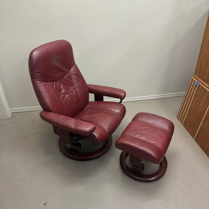 Ekornes Stressless Leather Recliner Chair & Ottoman