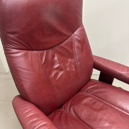 Ekornes Stressless Leather Recliner Chair & Ottoman