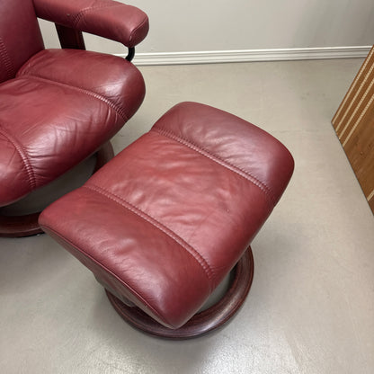 Ekornes Stressless Leather Recliner Chair & Ottoman