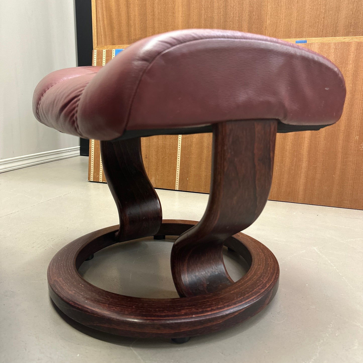 Ekornes Stressless Leather Recliner Chair & Ottoman