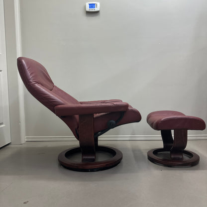 Ekornes Stressless Leather Recliner Chair & Ottoman