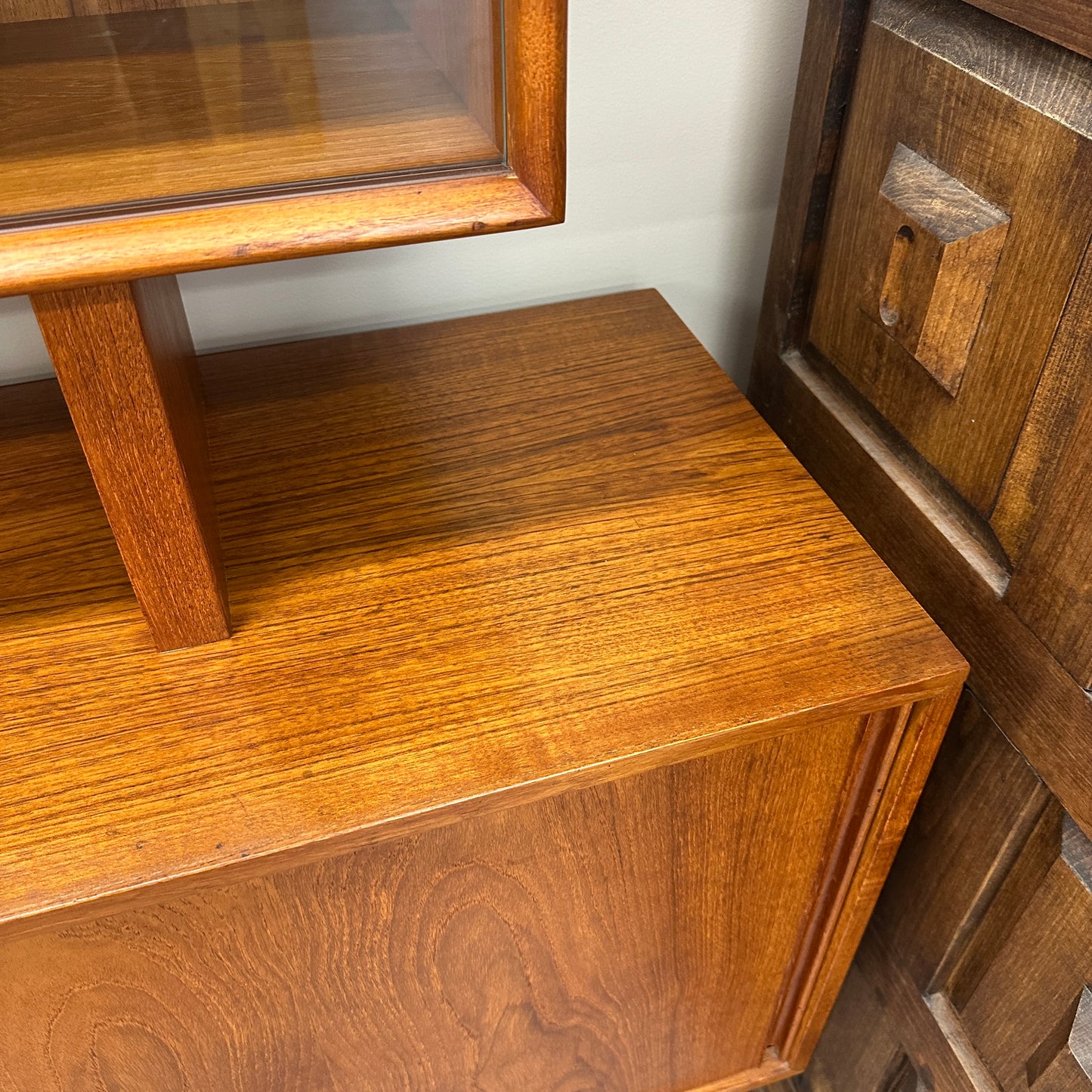 Mid-Century Modern Danish 2-Piece Sideboard & Hutch